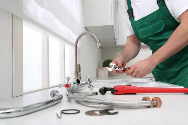 Professional Plumber Philadelphia for Drain Cleaning